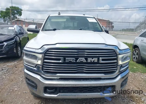 2020 Ram 2500 Laramie 4X4 6'4 Box z USA, uszkodzony, nr VIN 3C6UR5FL4LG266795